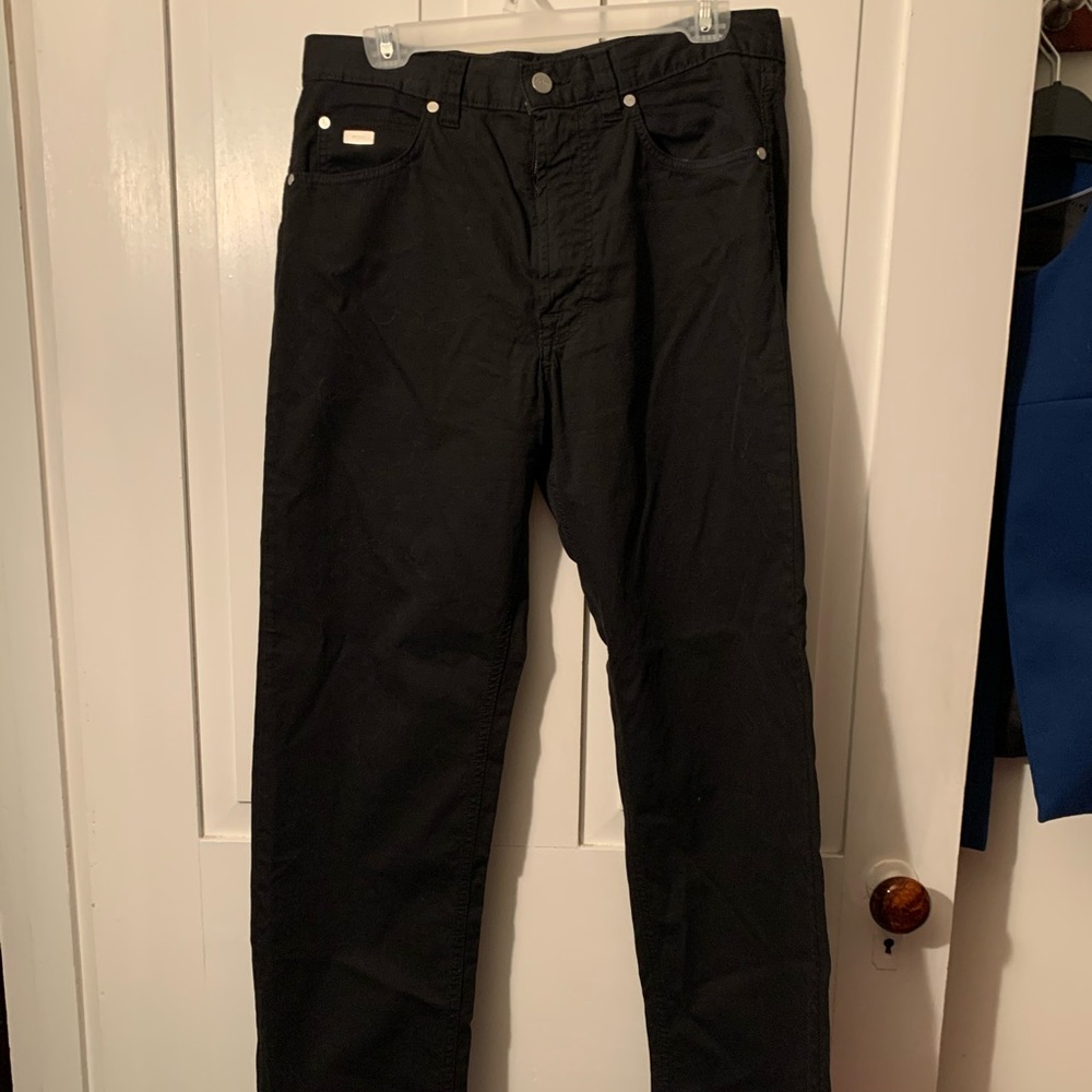 Men’s Hugo Boss black casual pants size 32